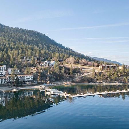 Cozystay Signature Lake Okanagan Resort เคโลว์นา ภายนอก รูปภาพ
