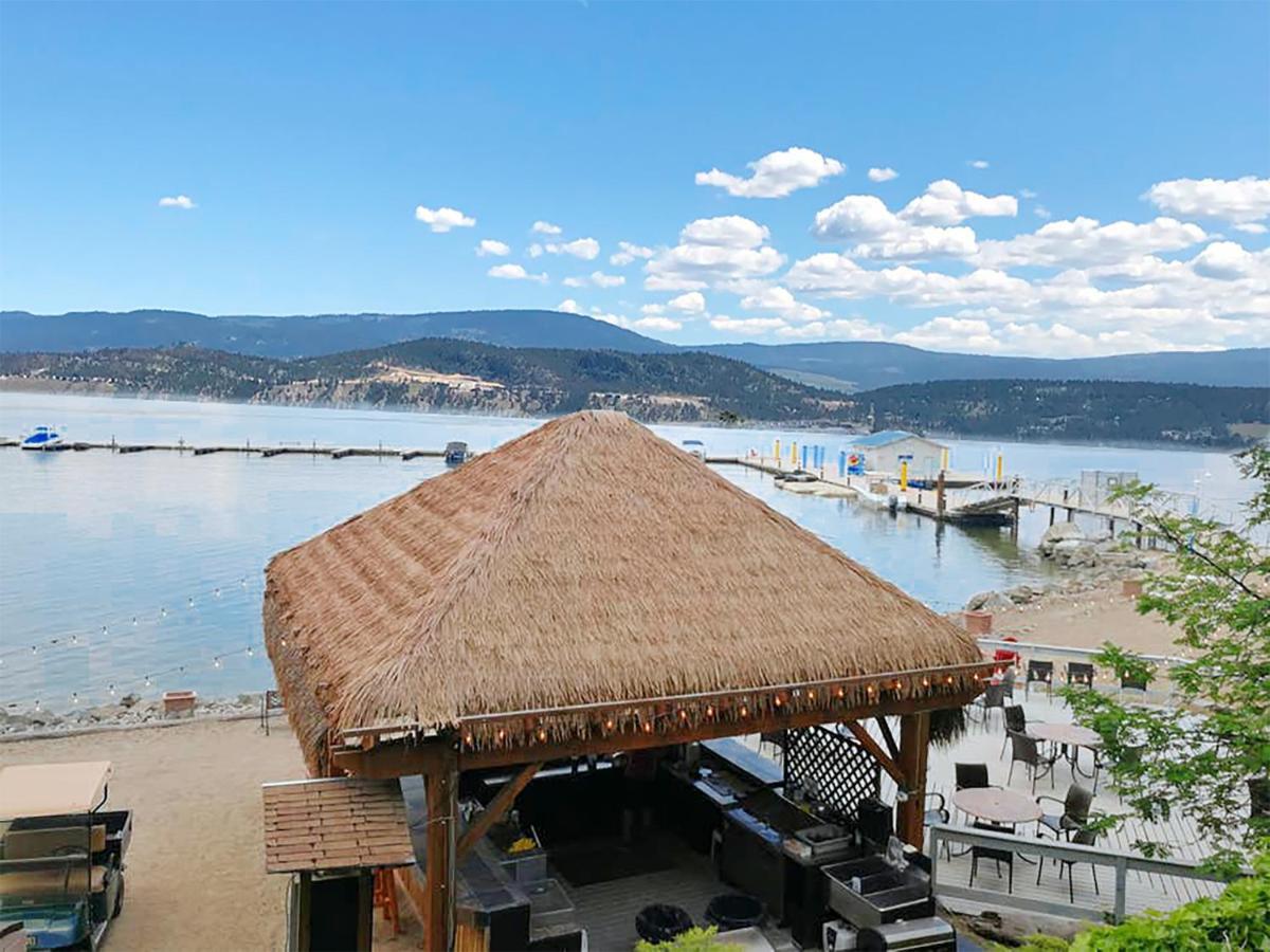 Cozystay Signature Lake Okanagan Resort เคโลว์นา ภายนอก รูปภาพ