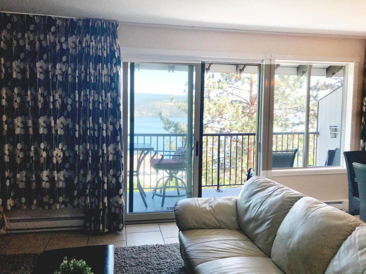 Cozystay Signature Lake Okanagan Resort เคโลว์นา ภายนอก รูปภาพ
