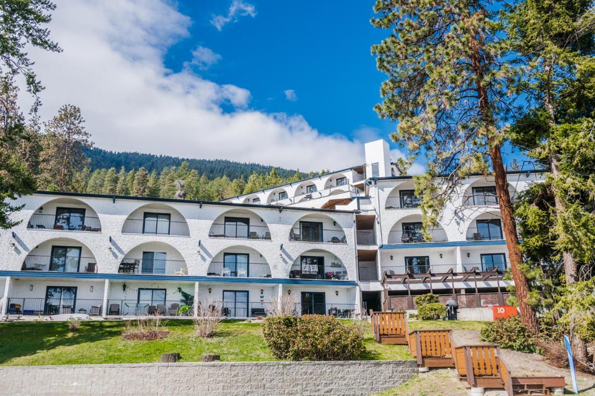 Cozystay Signature Lake Okanagan Resort เคโลว์นา ภายนอก รูปภาพ