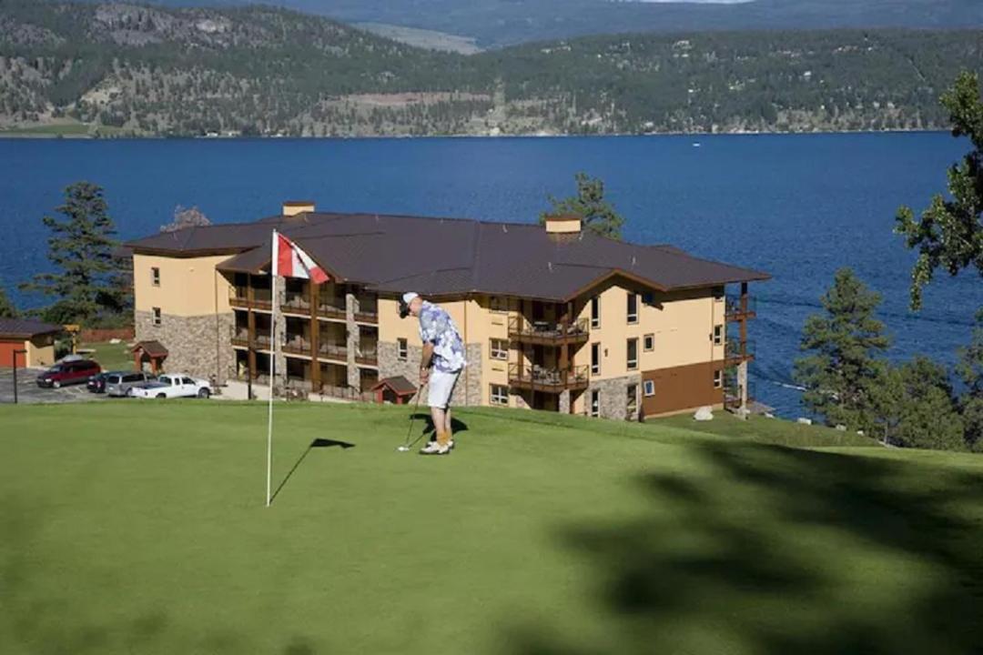 Cozystay Signature Lake Okanagan Resort เคโลว์นา ภายนอก รูปภาพ